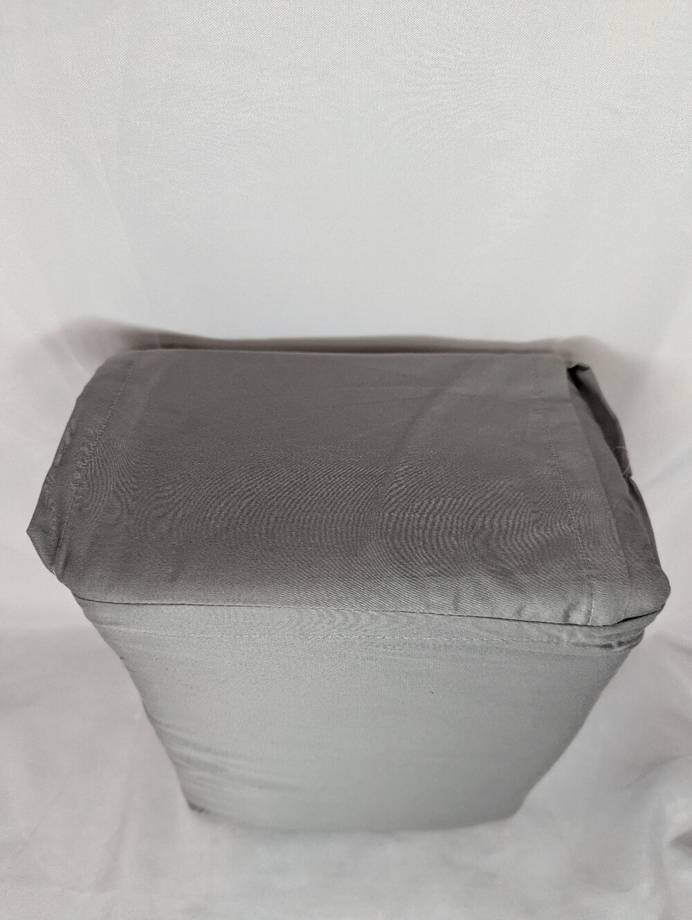 NWOT Threshold Gray Solid Performance 400 Thread Count King Sheet Set - Picture 2 of 4